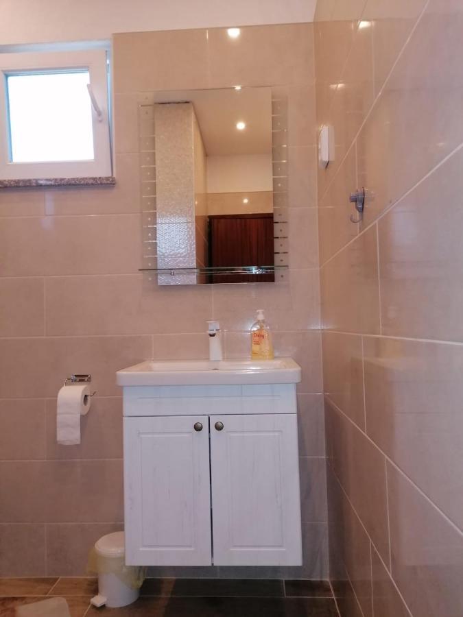 Apartmani Valerija I Joso Bibinje Exterior photo